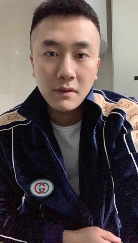 凌毅的第一张照片--昆明父母相亲团